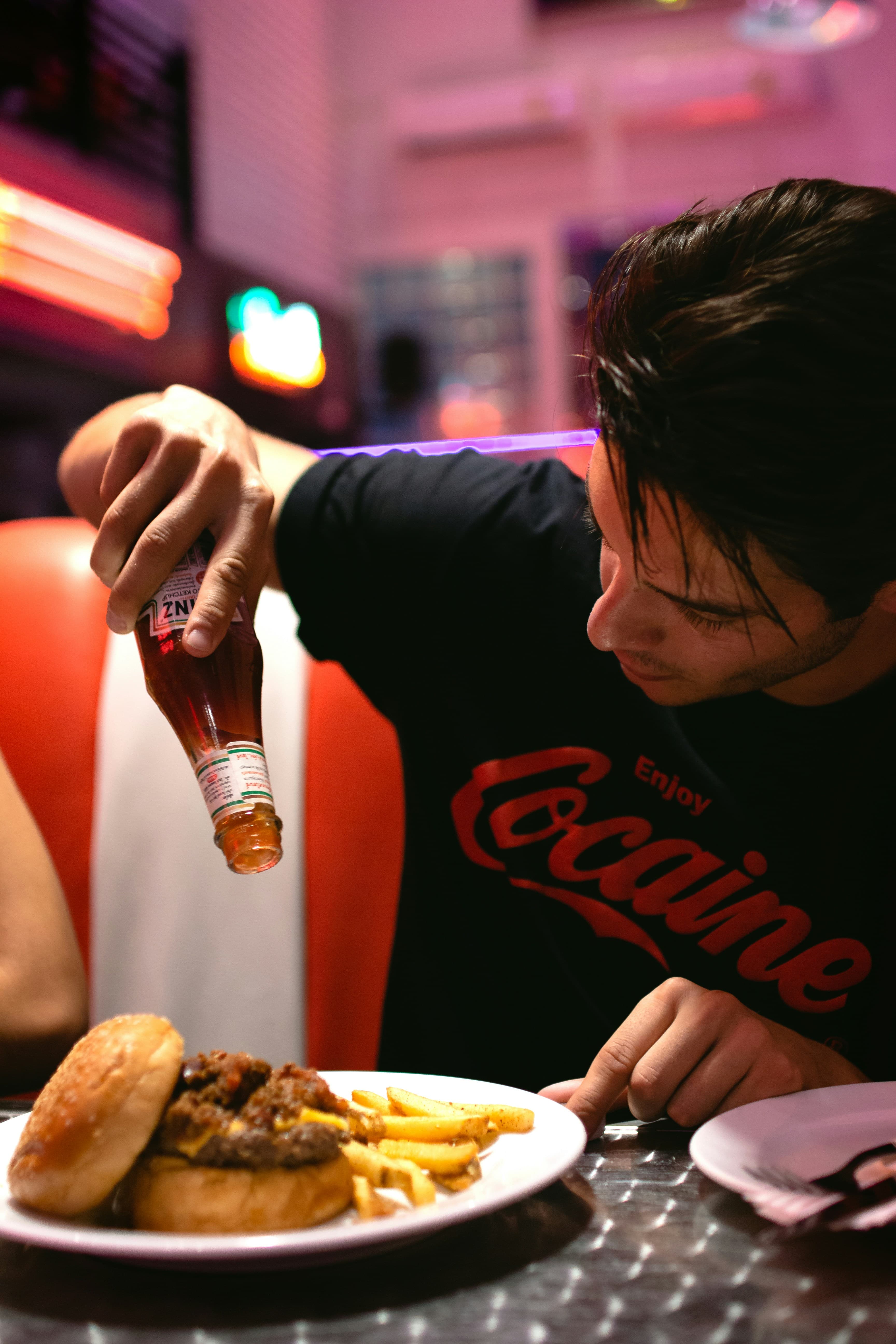 La guerra contra las drogas ilícitas y el paralelo con los alimentos no saludables